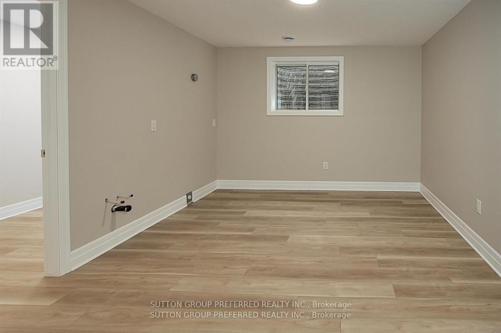 114 Barons Court, Central Elgin, Ontario N0L 1B0 - Photo 24 - X12930248