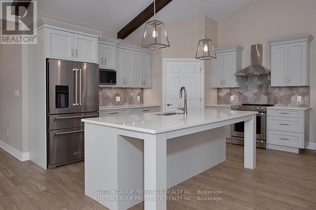 114 Barons Court, Central Elgin, Ontario N0L 1B0 - Photo 9 - X12930248