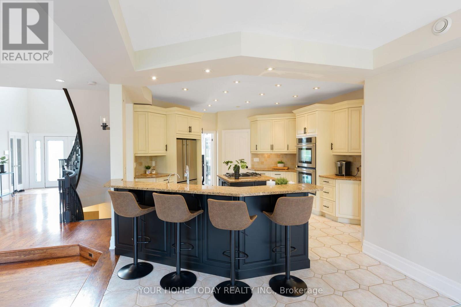 21 Turtle Lake Drive, Halton Hills, Ontario  L7J 2W7 - Photo 11 - W12928654