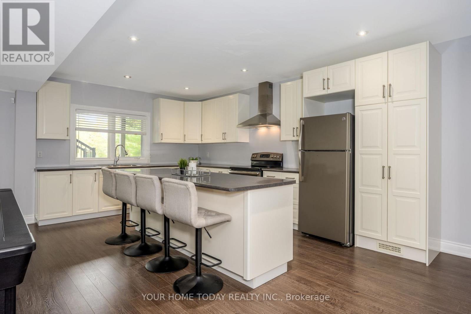 21 Turtle Lake Drive, Halton Hills, Ontario  L7J 2W7 - Photo 39 - W12928654