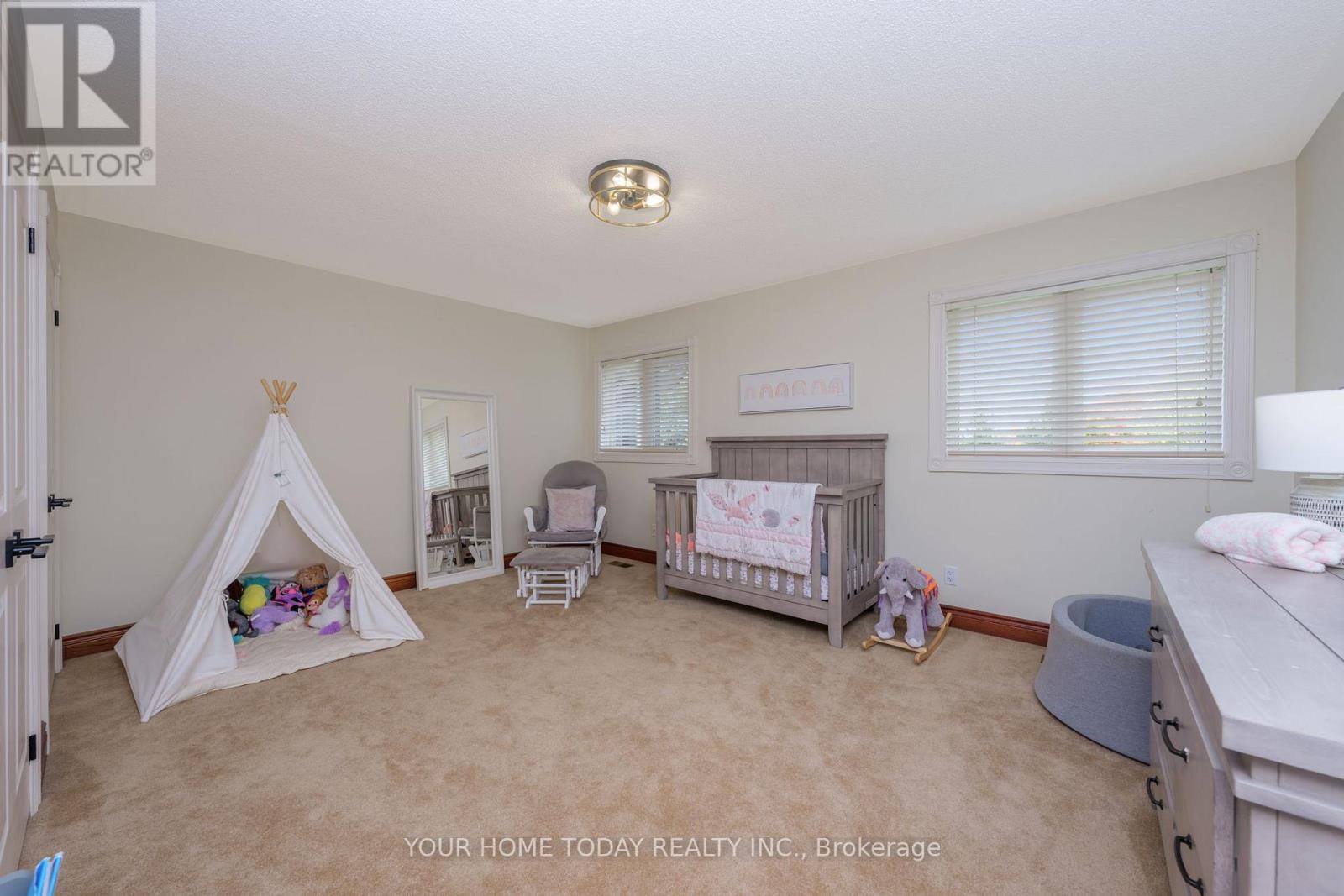 21 Turtle Lake Drive, Halton Hills, Ontario  L7J 2W7 - Photo 27 - W12928654