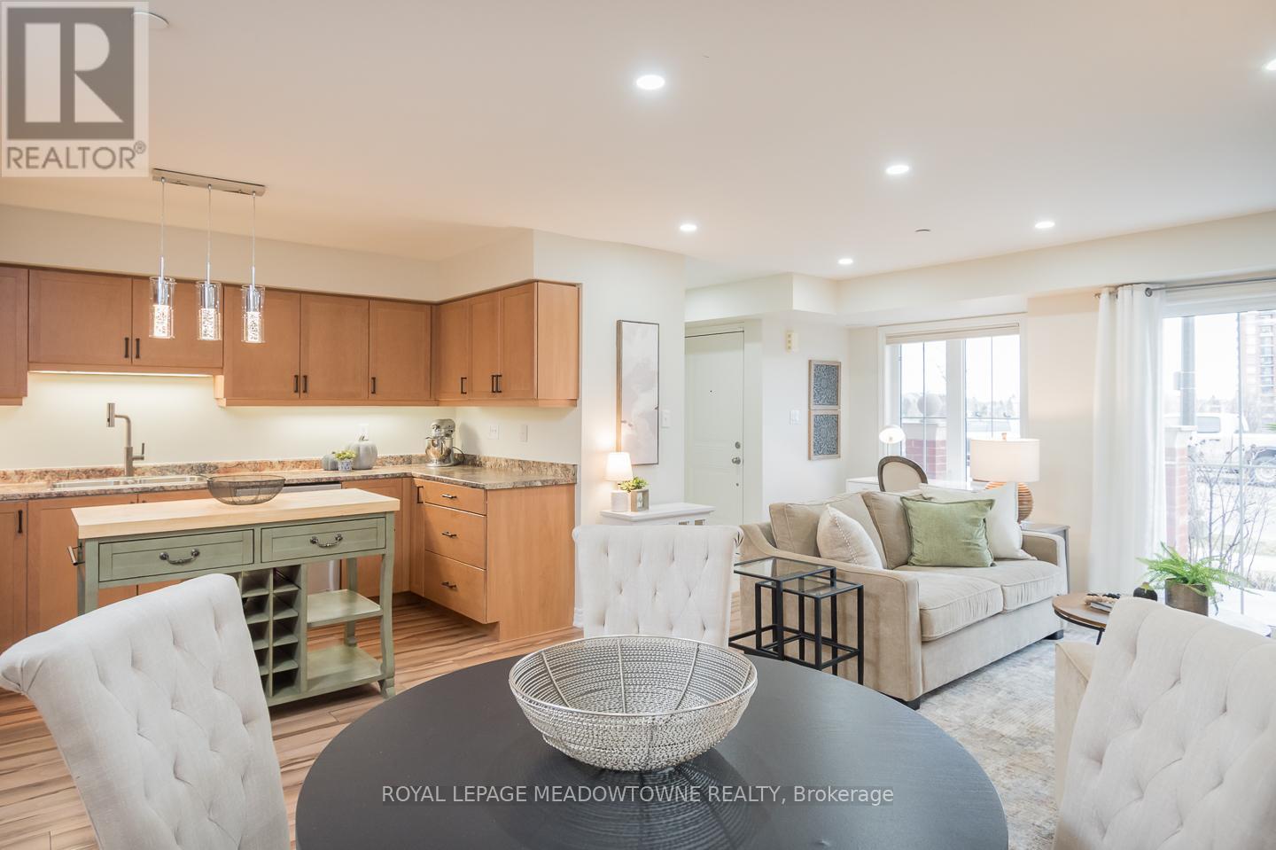 10 - 51 Hays Boulevard, Oakville, Ontario  L6H 0J1 - Photo 19 - W12928688