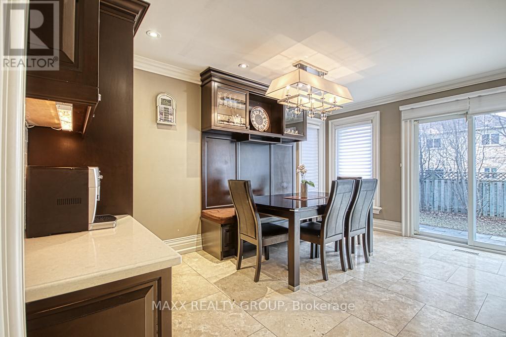 3650 Baird Court, Mississauga, Ontario  L5L 4T4 - Photo 15 - W12928676