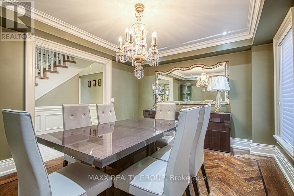 3650 Baird Court, Mississauga, Ontario  L5L 4T4 - Photo 11 - W12928676