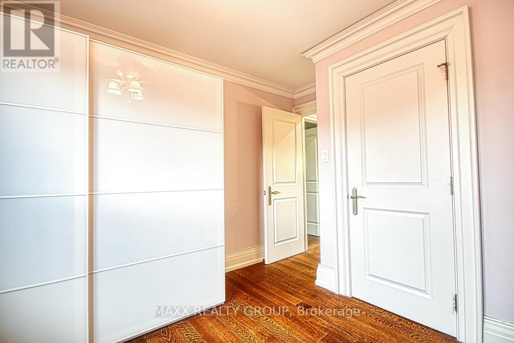 3650 Baird Court, Mississauga, Ontario  L5L 4T4 - Photo 26 - W12928676