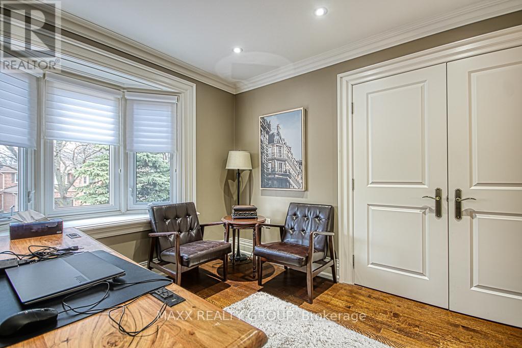 3650 Baird Court, Mississauga, Ontario  L5L 4T4 - Photo 33 - W12928676