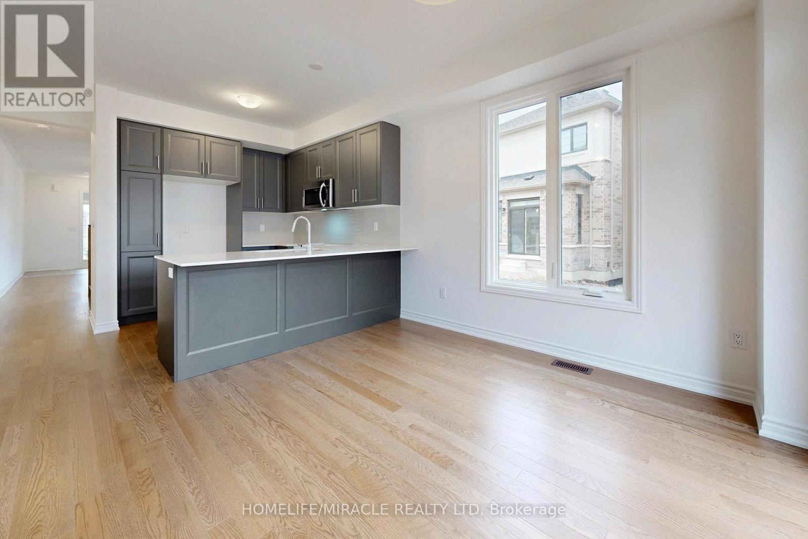 1460 Chamomile Crescent, Milton, Ontario  L9E 2E9 - Photo 13 - W12928730