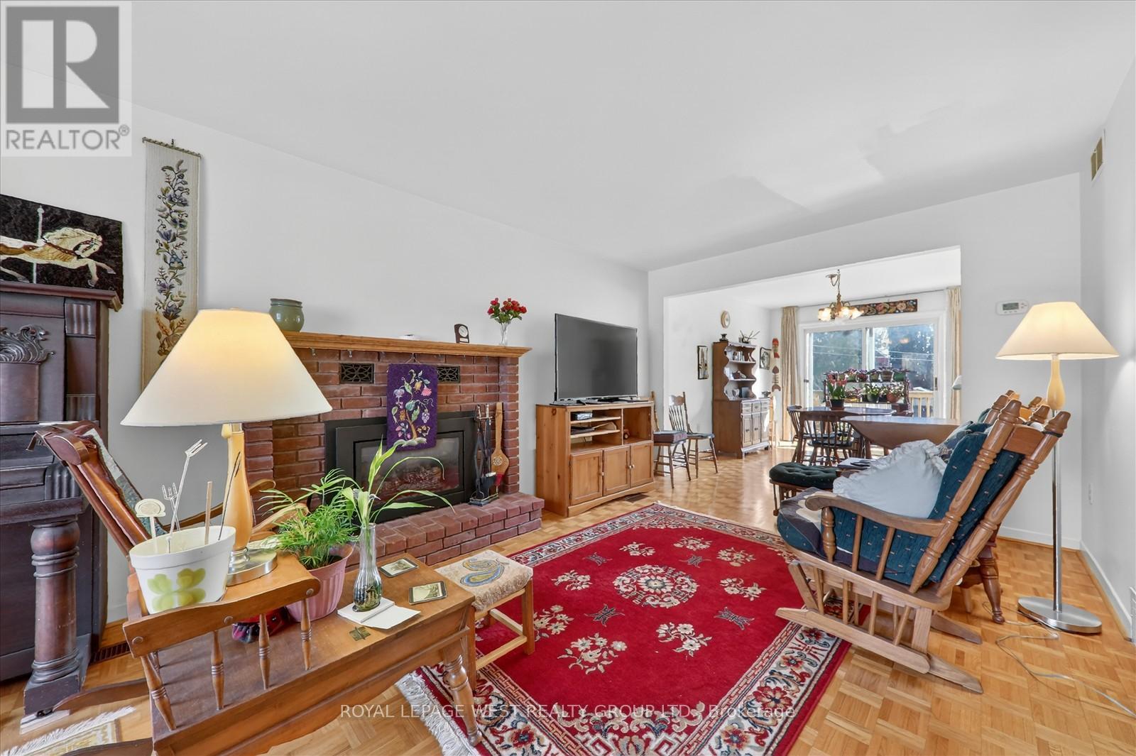 35 Roxaline Street, Toronto, Ontario  M9P 2Z1 - Photo 15 - W12928724