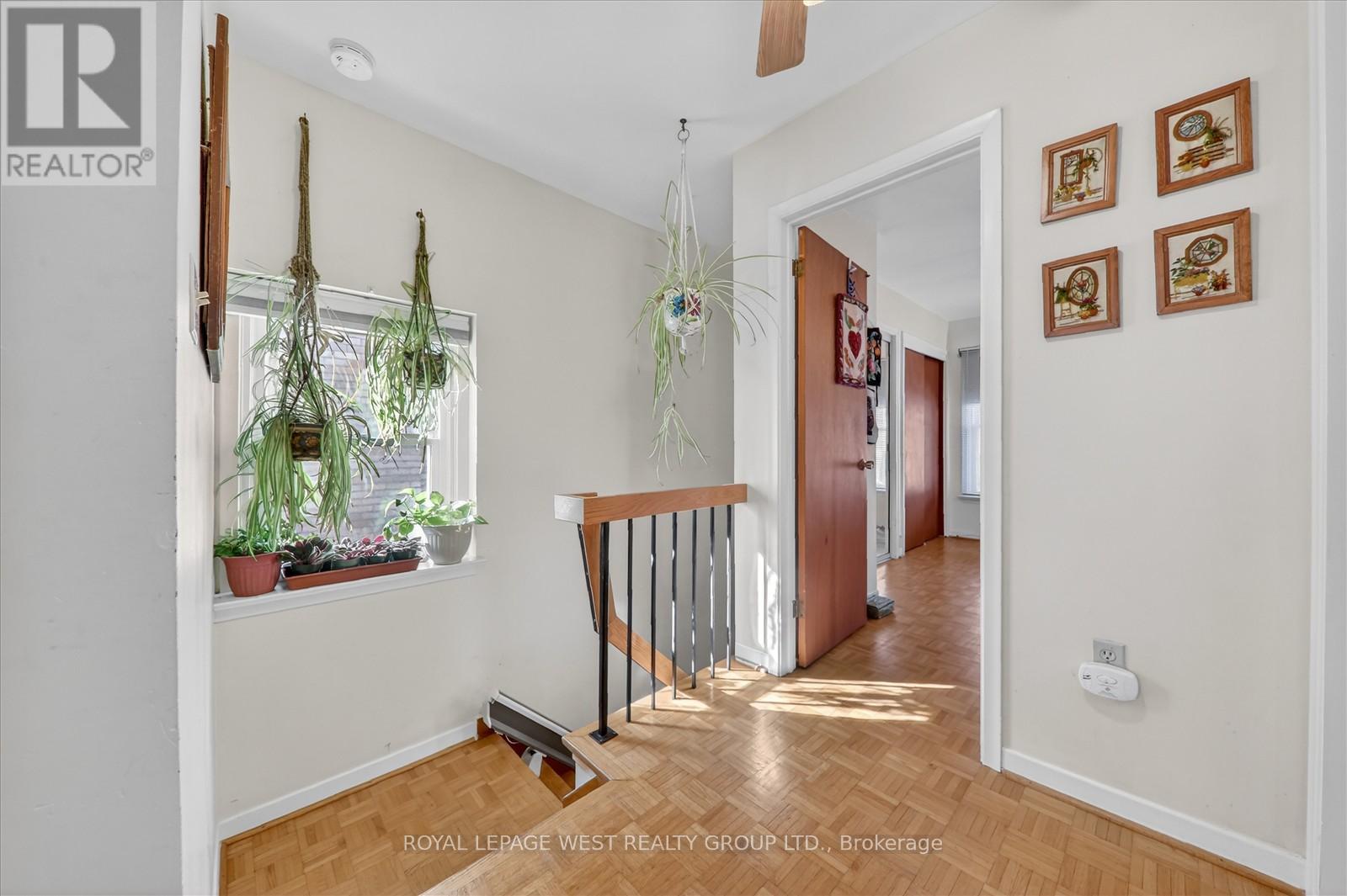 35 Roxaline Street, Toronto, Ontario  M9P 2Z1 - Photo 17 - W12928724