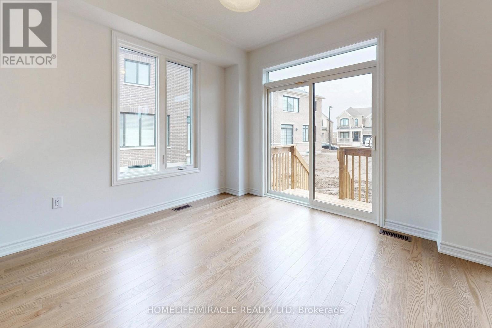 1460 Chamomile Crescent, Milton, Ontario  L9E 2E9 - Photo 15 - W12928730