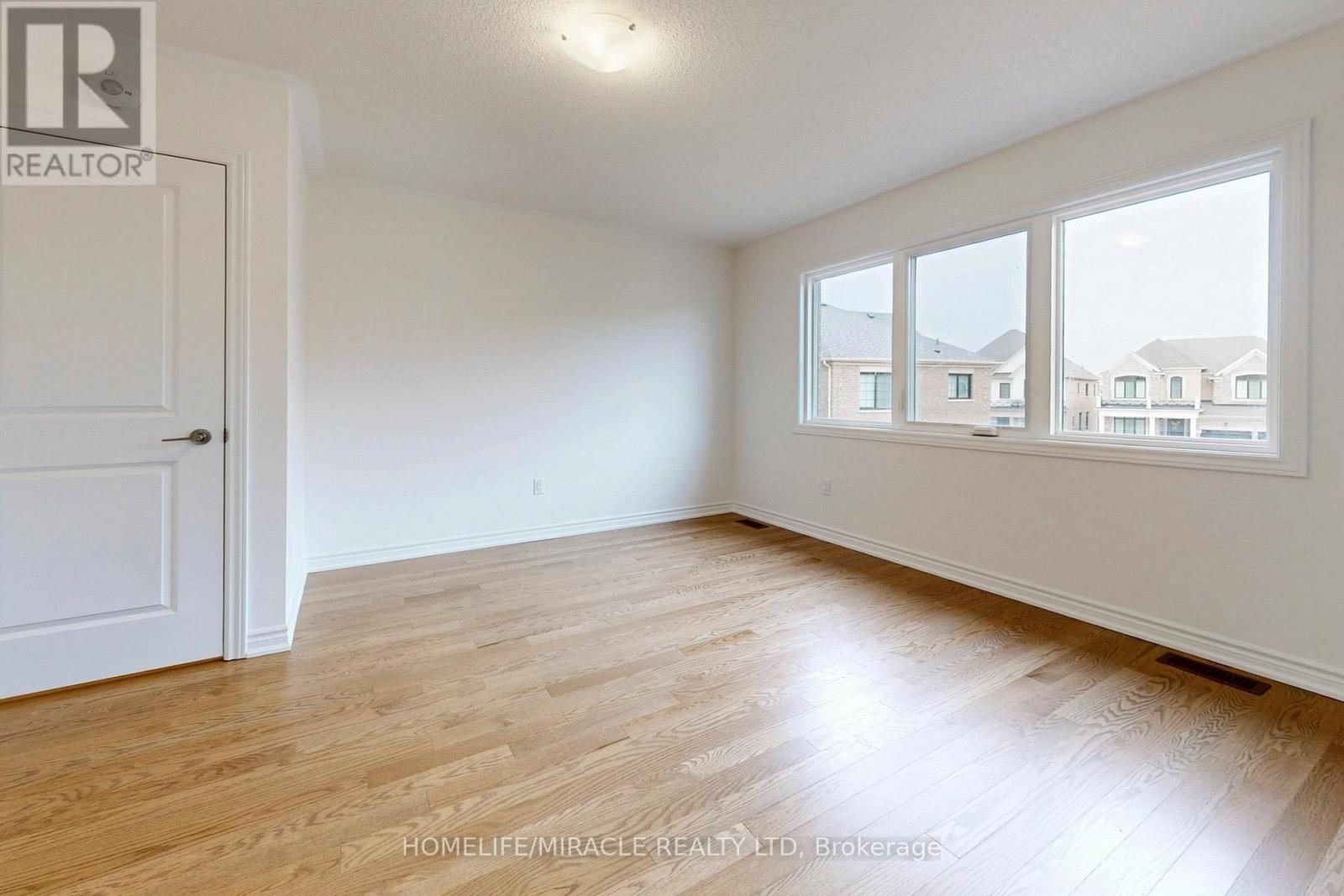 1460 Chamomile Crescent, Milton, Ontario  L9E 2E9 - Photo 27 - W12928730