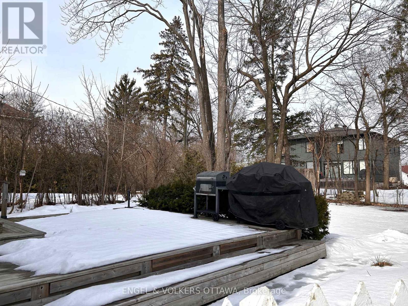 317 Summit Avenue, Ottawa, Ontario  K1H 5Z9 - Photo 17 - X12930274