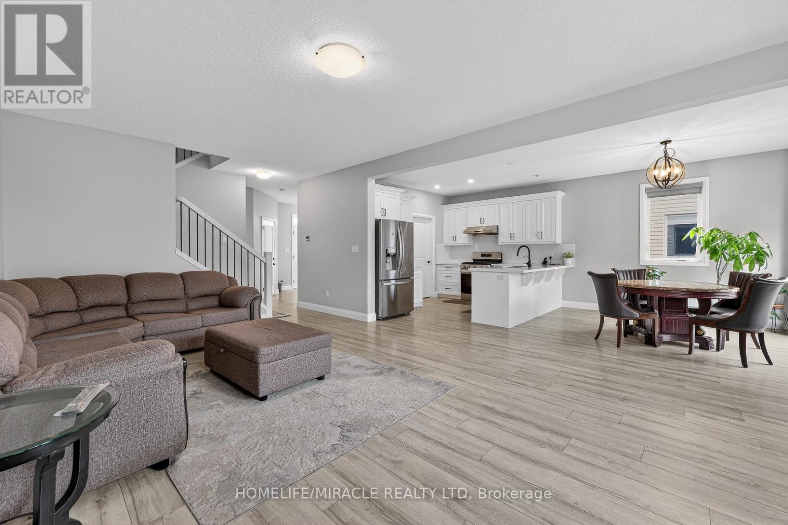 74 Cash Crescent, Ingersoll, Ontario  L9T 0K6 - Photo 7 - X12928328