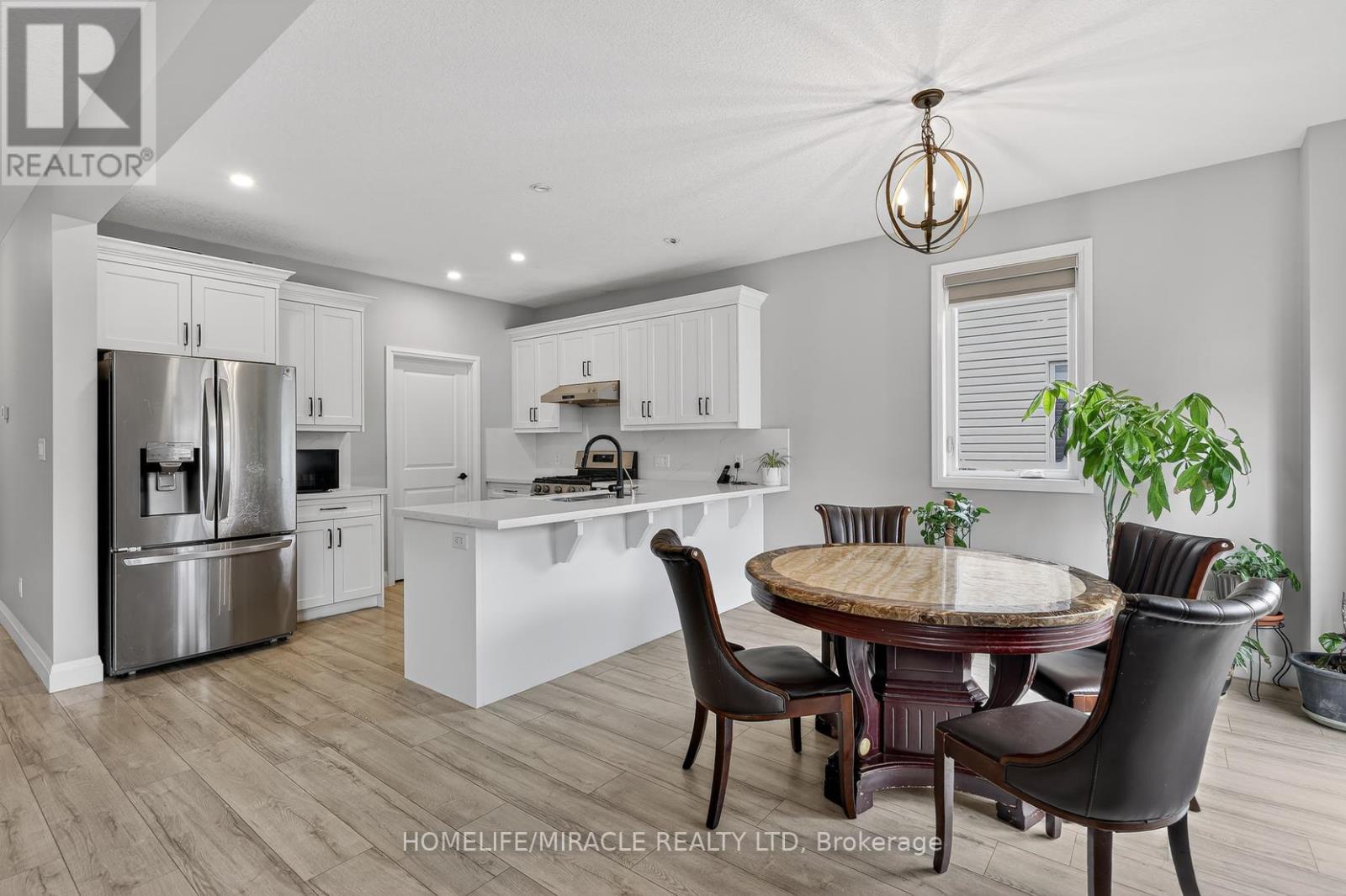 74 Cash Crescent, Ingersoll, Ontario  L9T 0K6 - Photo 9 - X12928328