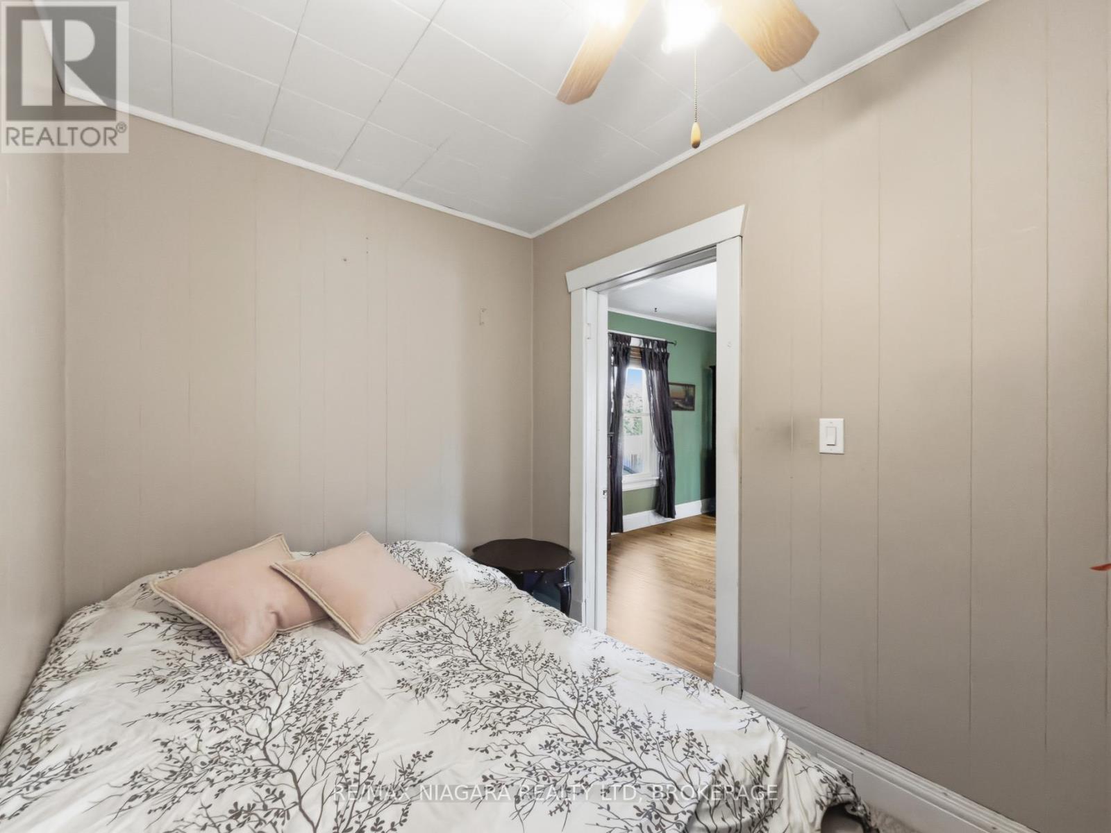 268 Emerick Avenue, Fort Erie (Central), Ontario  L2A 2W5 - Photo 13 - X12930258