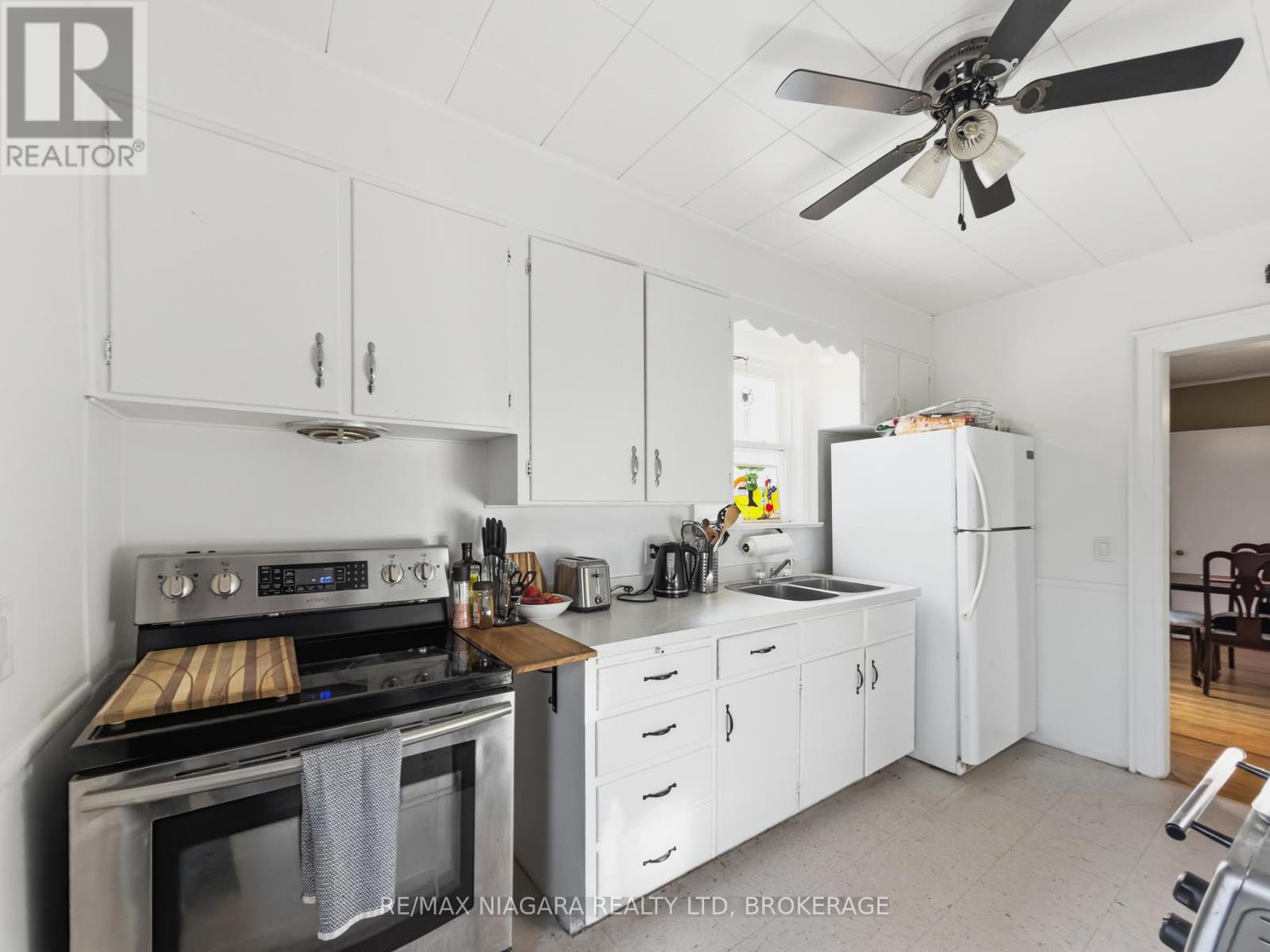 268 Emerick Avenue, Fort Erie (Central), Ontario  L2A 2W5 - Photo 17 - X12930258