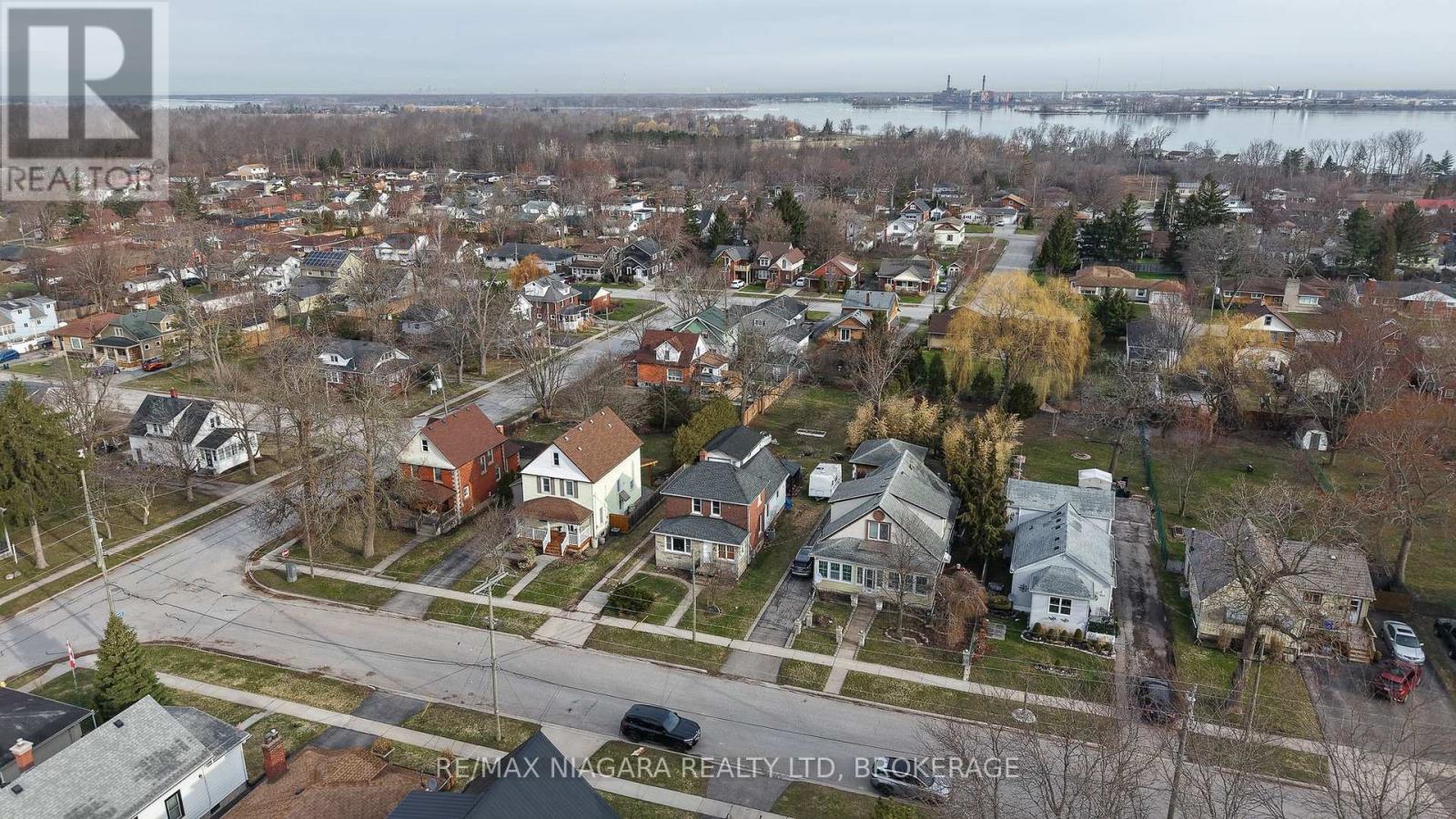 268 Emerick Avenue, Fort Erie (Central), Ontario  L2A 2W5 - Photo 29 - X12930258