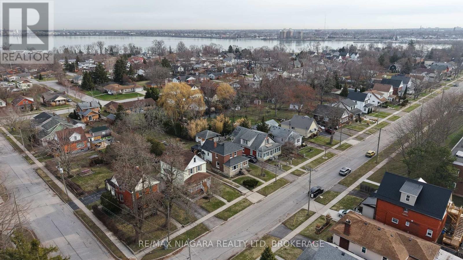 268 Emerick Avenue, Fort Erie (Central), Ontario  L2A 2W5 - Photo 32 - X12930258