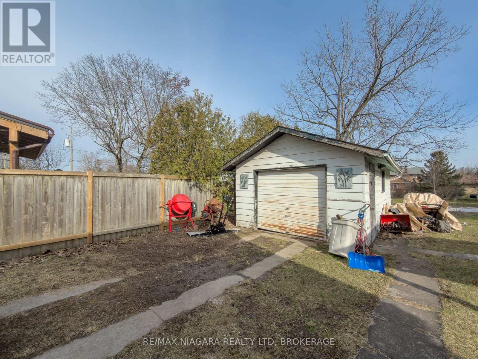 268 Emerick Avenue, Fort Erie (Central), Ontario  L2A 2W5 - Photo 38 - X12930258