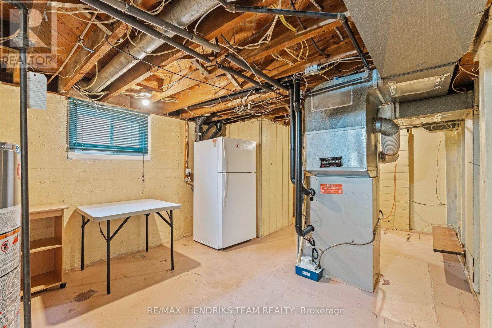 27 Lorne Street, St. Catharines, Ontario  L2P 3C6 - Photo 22 - X12930264