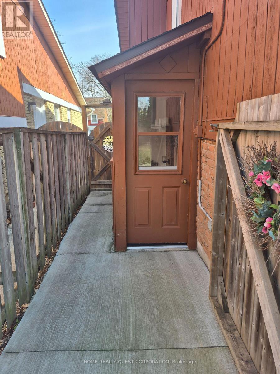 6330 Lorca Crescent, Mississauga, Ontario  L5N 2J4 - Photo 41 - W12752554