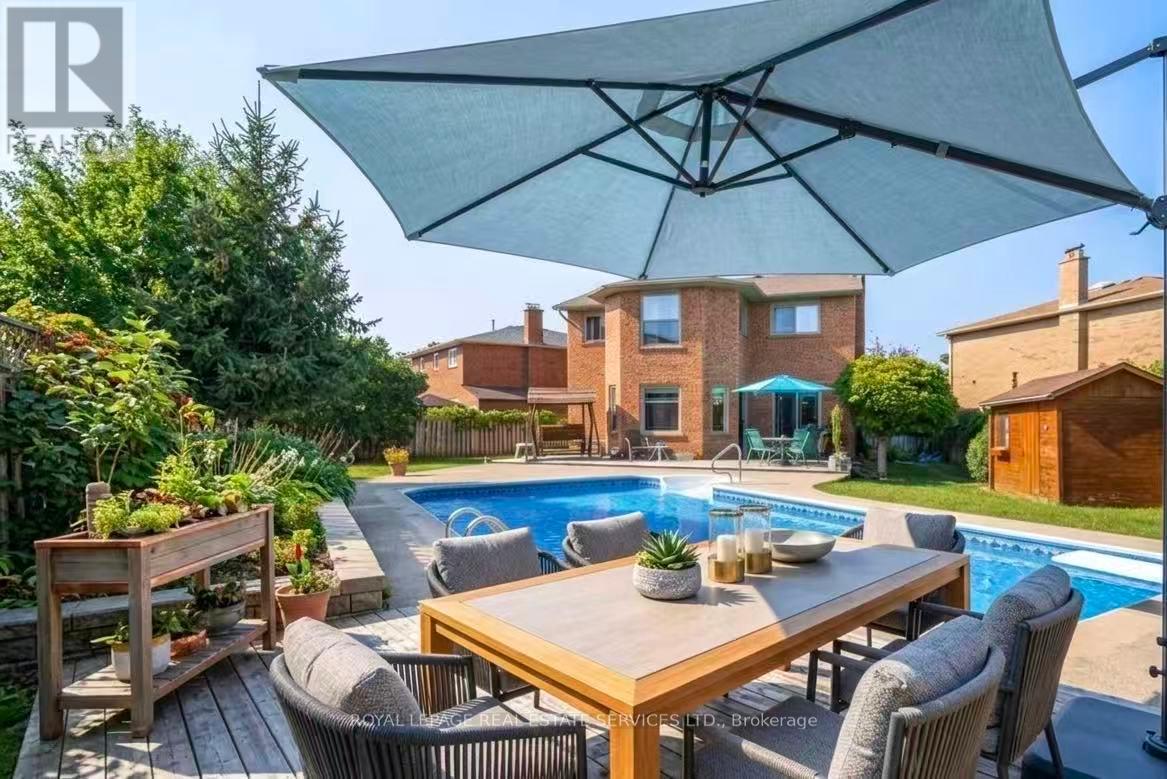 1332 Quinpool Court, Mississauga, Ontario  L5C 4J3 - Photo 46 - W12920398