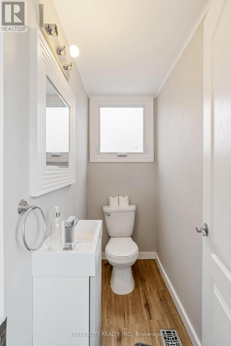 Photo 14 of 39 for 190 Spence Drive