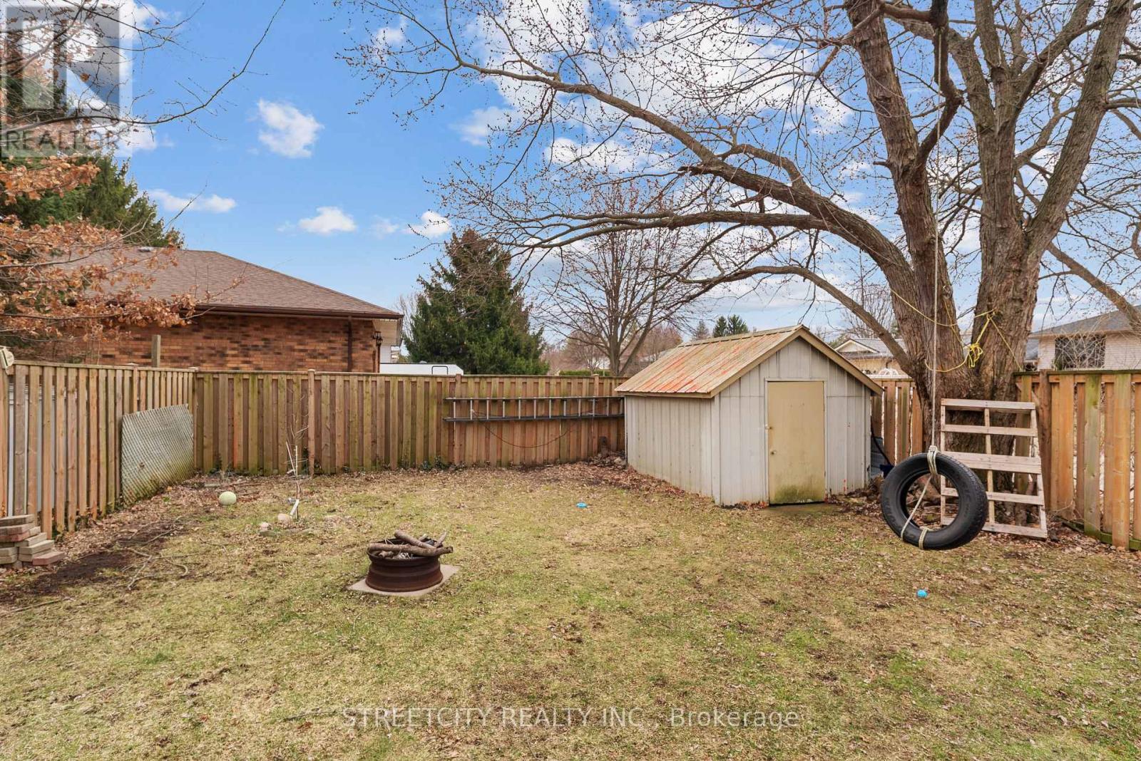 190 Spence Drive, Strathroy-Caradoc, Ontario  N7G 3T5 - Photo 38 - X12928480