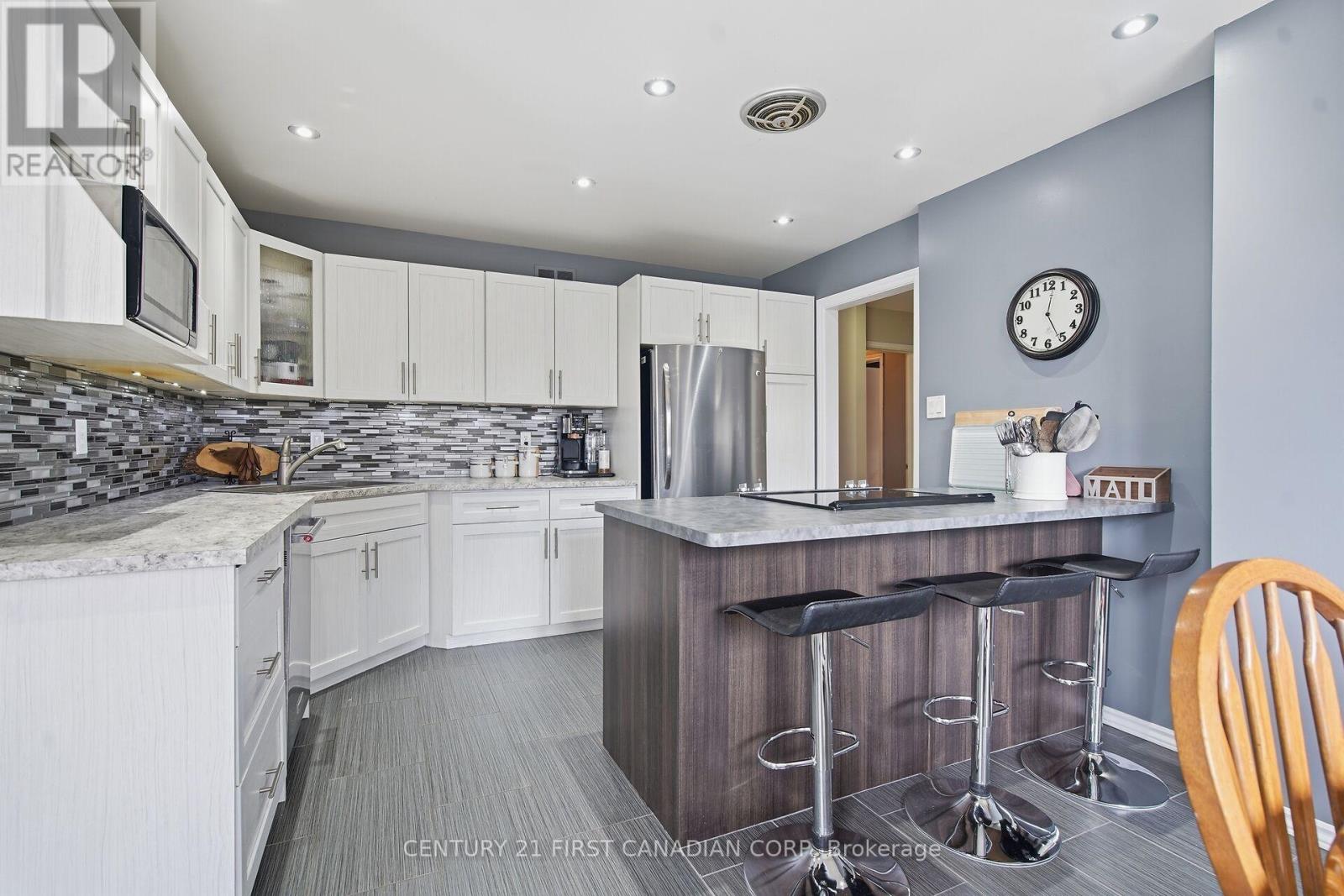 87 Grieve Place, London South, Ontario  N6E 3C9 - Photo 7 - X12928584