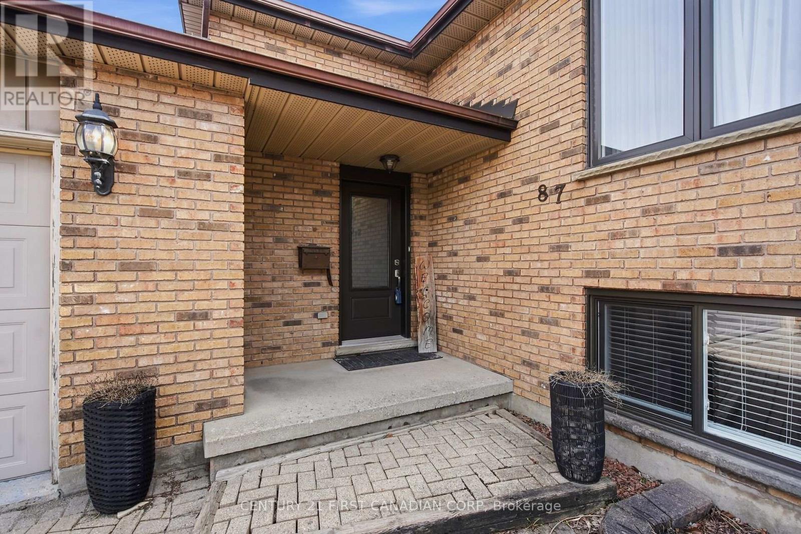 87 Grieve Place, London South, Ontario  N6E 3C9 - Photo 3 - X12928584