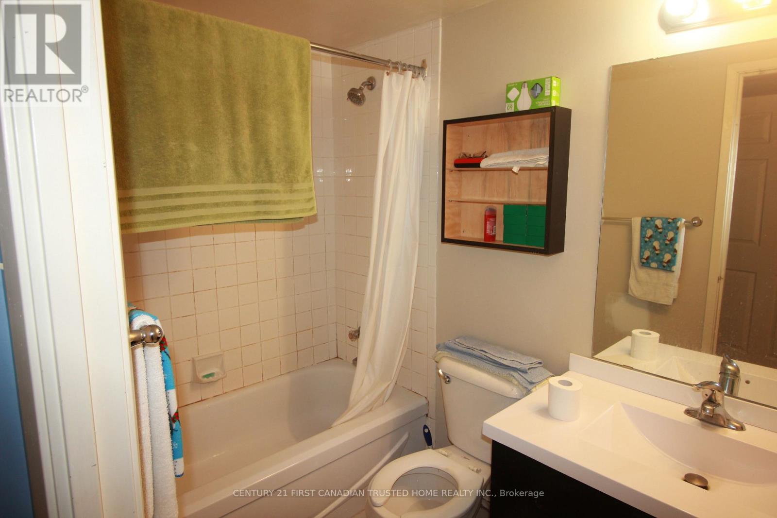 305 - 155 Kent Street, London East, Ontario  N6A 5N7 - Photo 12 - X12928766