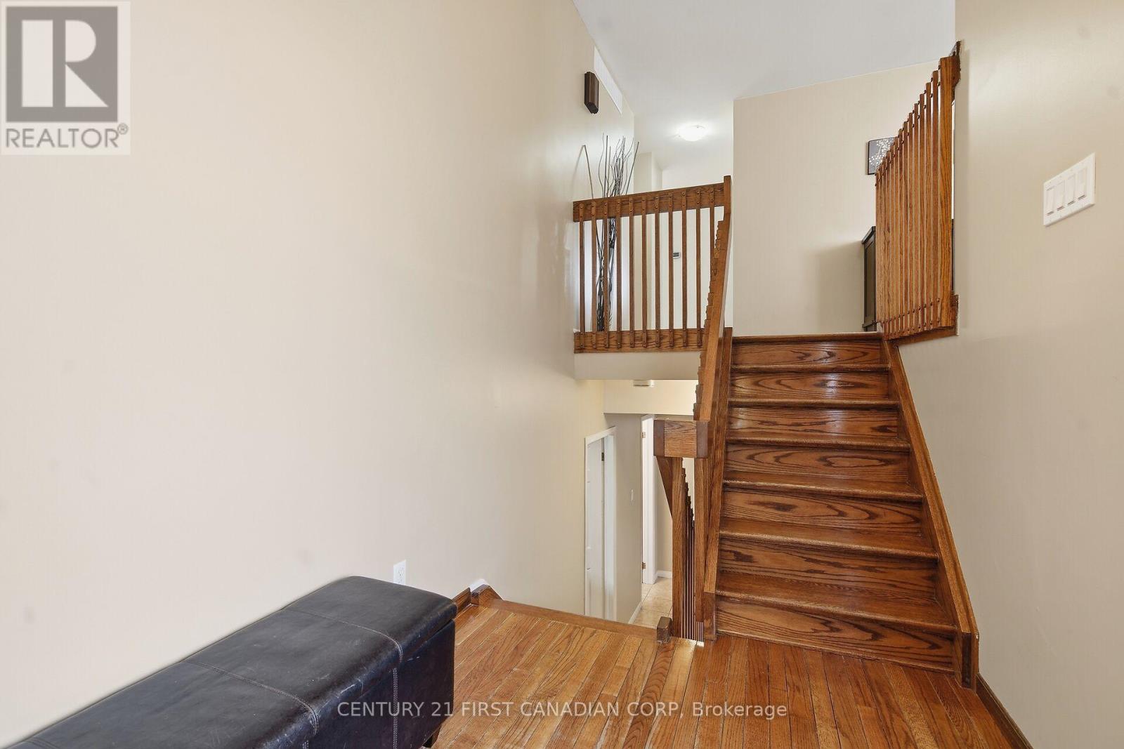 87 Grieve Place, London South, Ontario  N6E 3C9 - Photo 4 - X12928584