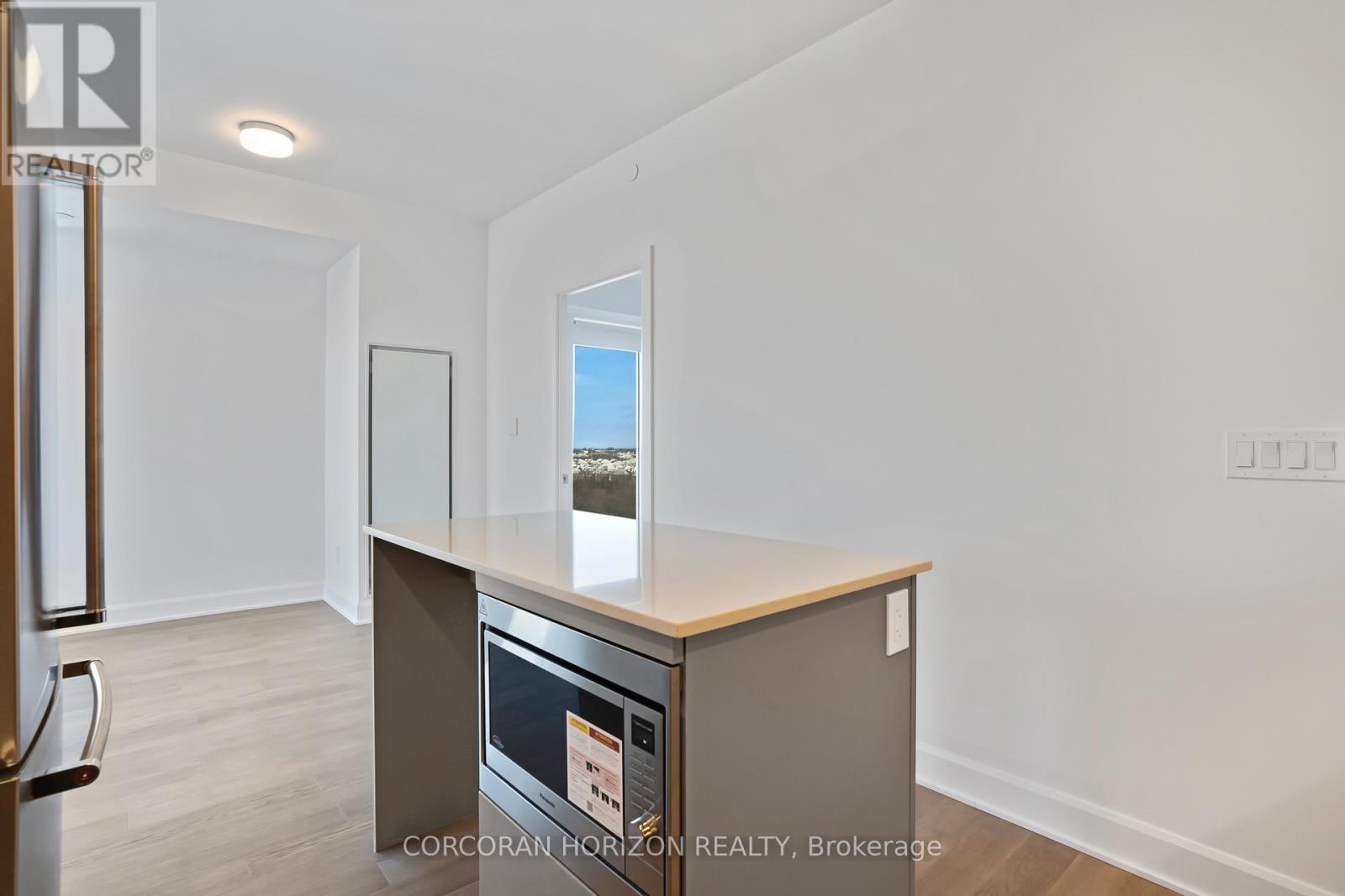 1013 - 3240 William Coltson Avenue, Oakville, Ontario  L6H 8C8 - Photo 10 - W12929050