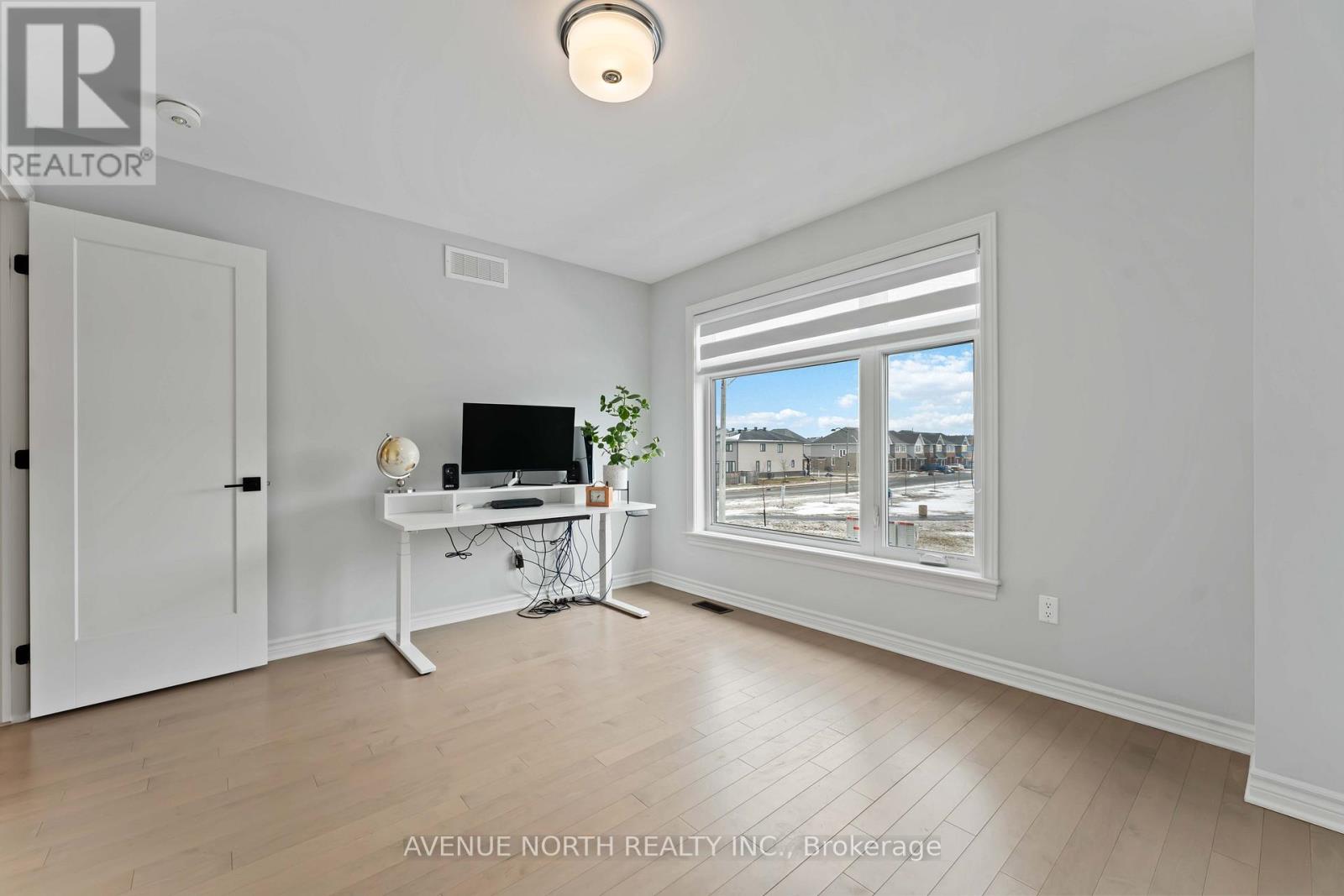 711 Moonflower Crescent, Ottawa, Ontario  K1T 0X8 - Photo 34 - X12928698