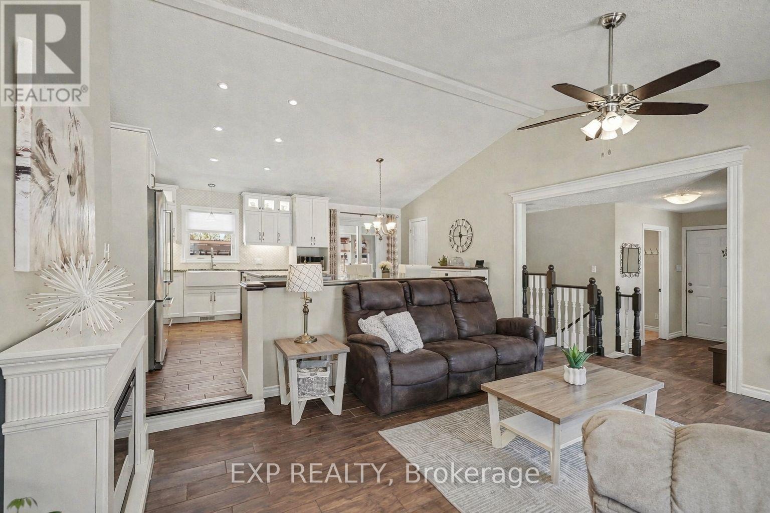 3238 Drouin Road, Clarence-Rockland, Ontario  K0A 2A0 - Photo 6 - X12929468