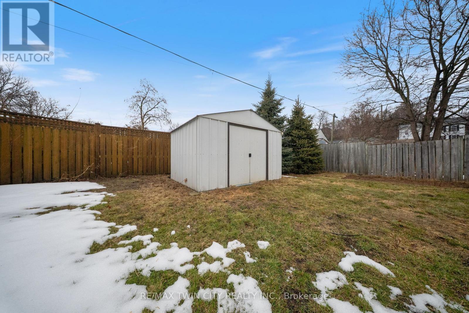 8 Main Street, Brantford, Ontario  N3R 3X2 - Photo 27 - X12928610