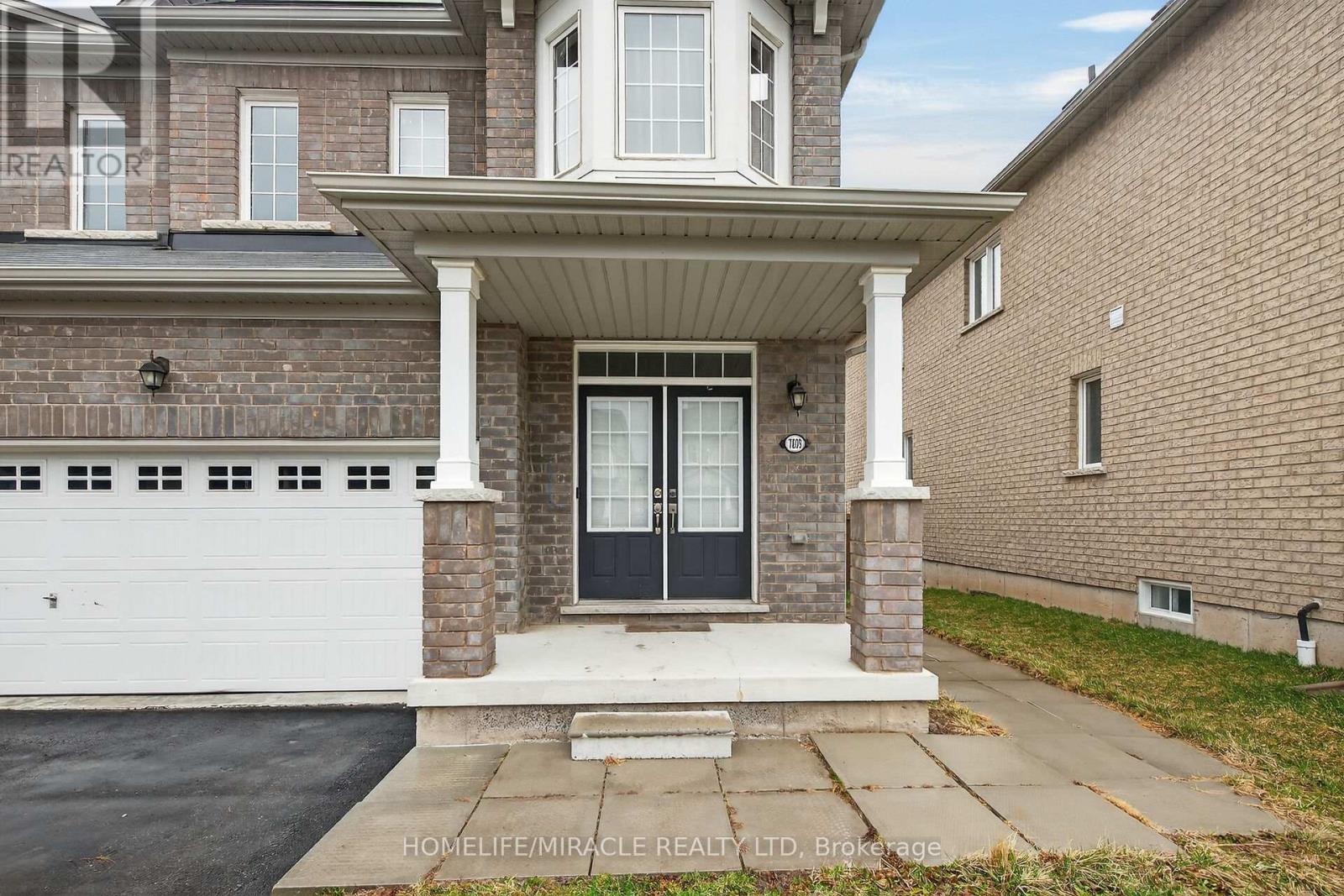 7809 Hackberry Trail, Niagara Falls, Ontario  L2H 3R5 - Photo 2 - X12928646