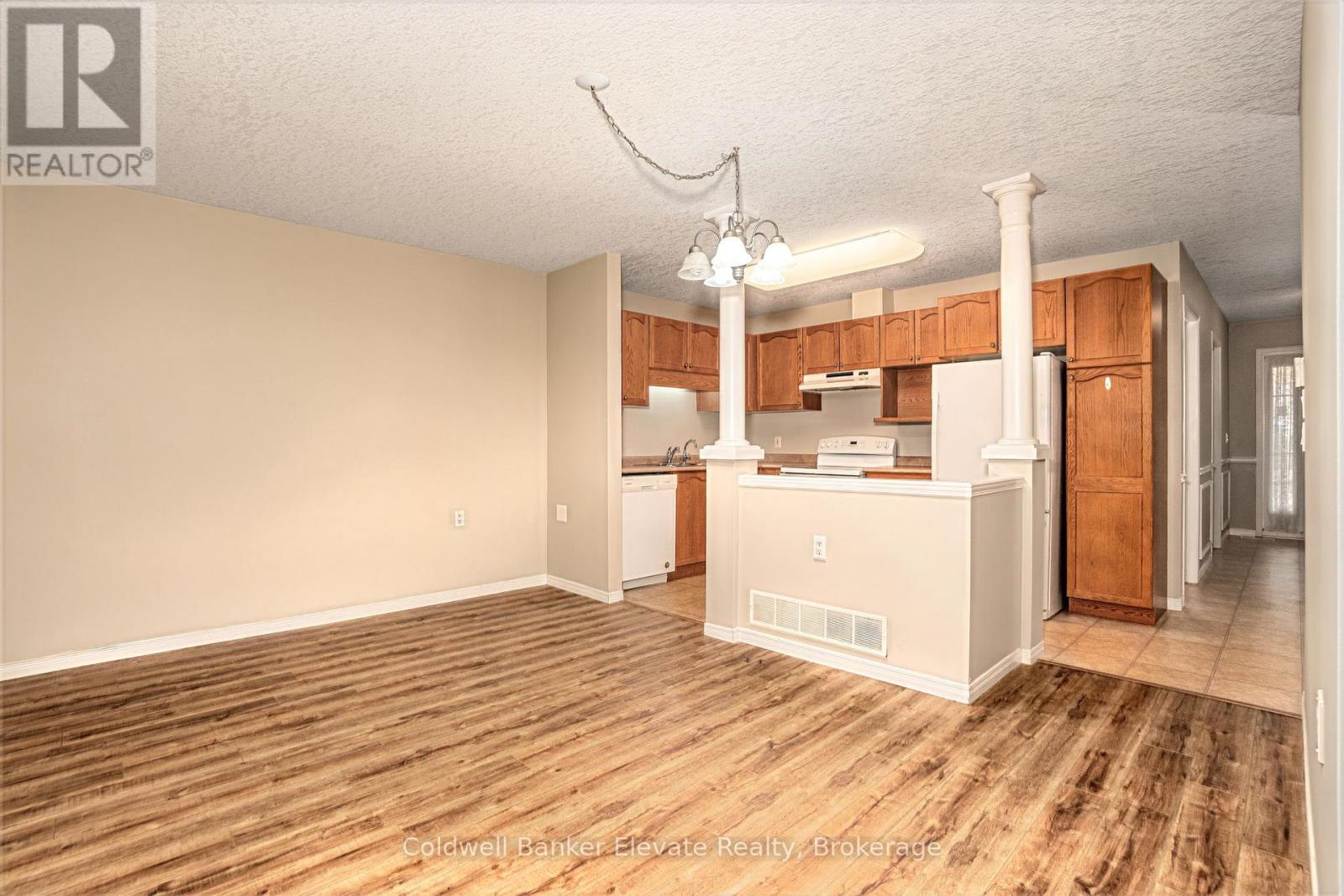 17 - 2705 Kingsway Drive, Kitchener, Ontario  N2C 2T2 - Photo 14 - X12928666