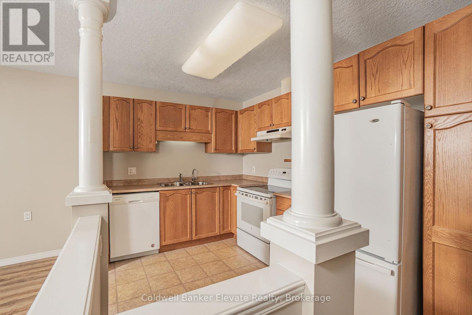 17 - 2705 Kingsway Drive, Kitchener, Ontario  N2C 2T2 - Photo 10 - X12928666