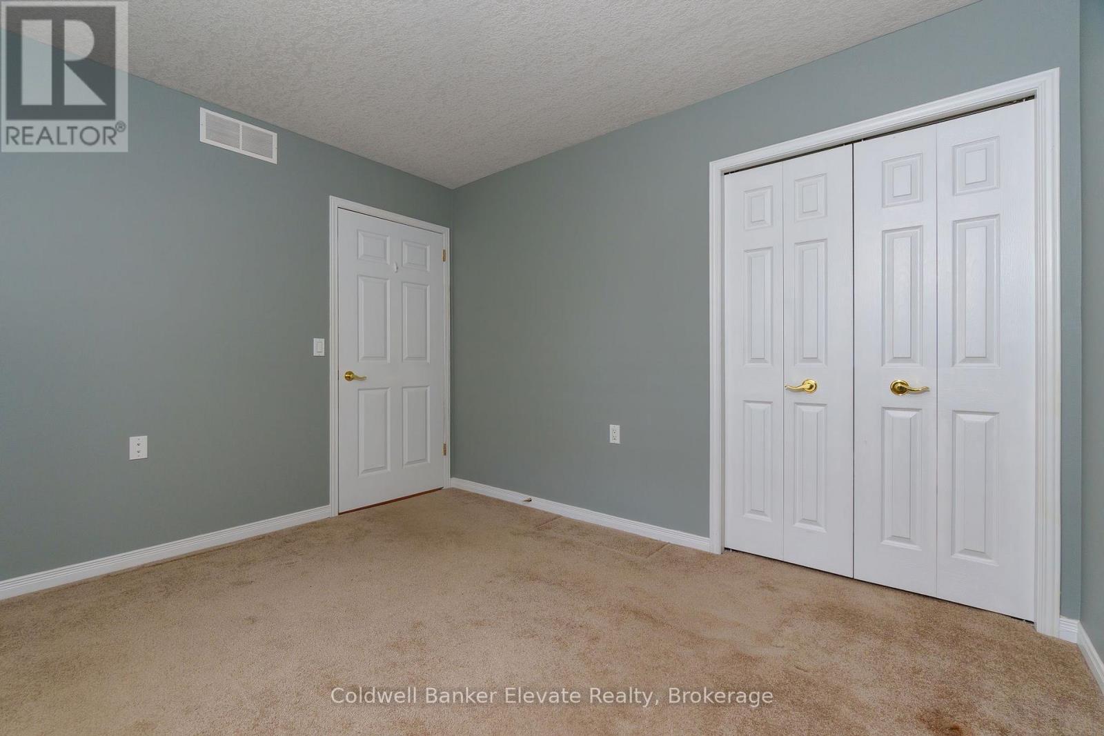 17 - 2705 Kingsway Drive, Kitchener, Ontario  N2C 2T2 - Photo 7 - X12928666