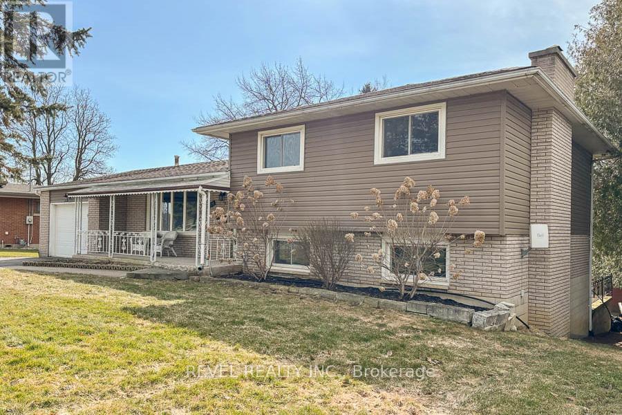 104 Hillside Avenue, Norfolk, Ontario  N4B 1Y7 - Photo 2 - X12928708