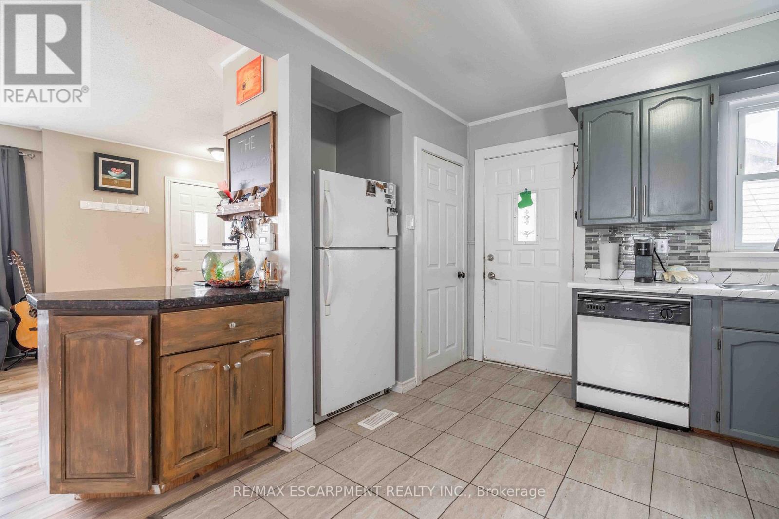 316 Dufferin Street, Fort Erie, Ontario  L2A 2T9 - Photo 13 - X12928732