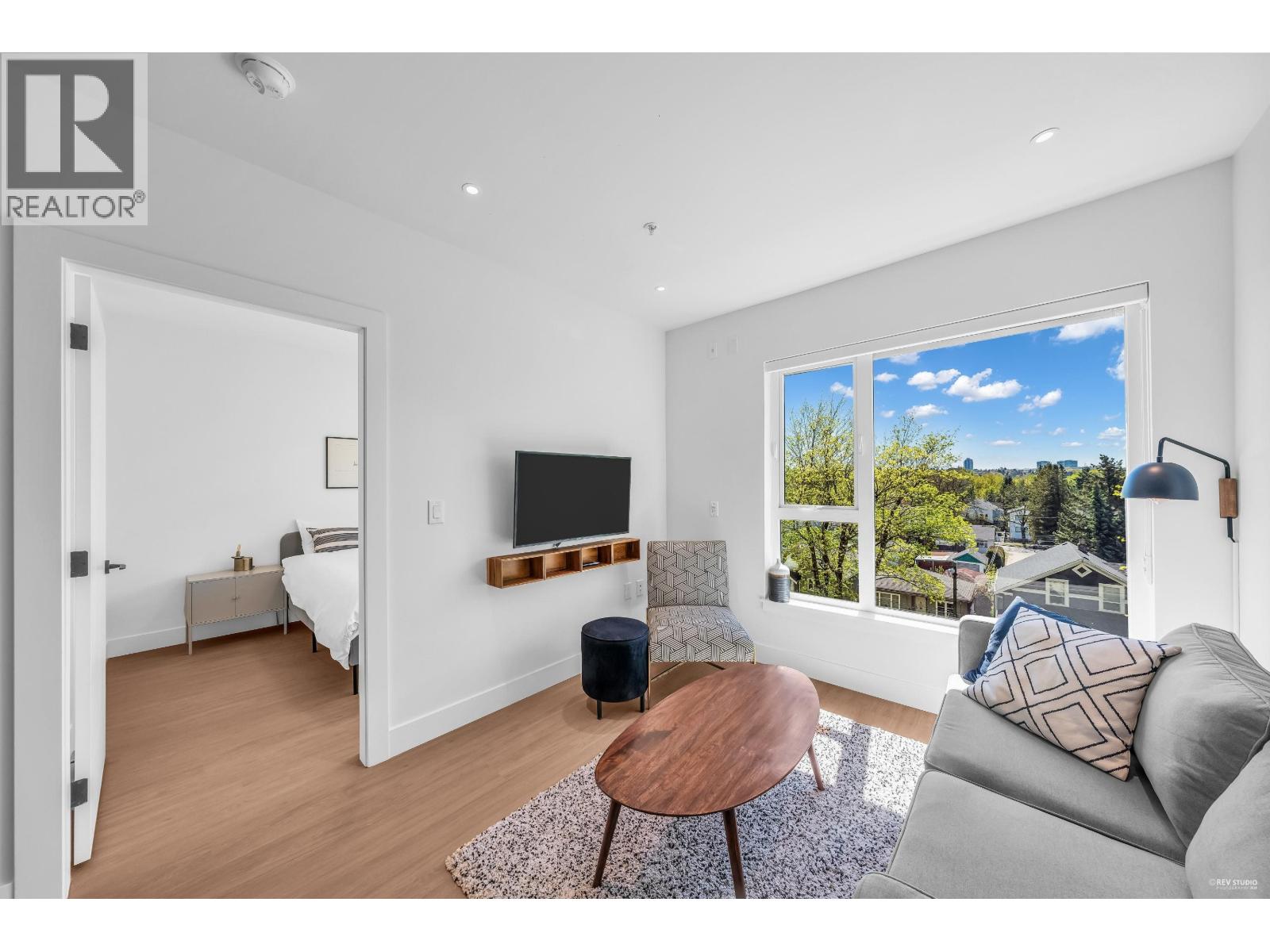 506 2235 E Broadway, Vancouver, British Columbia  V5N 0J5 - Photo 3 - R3094909