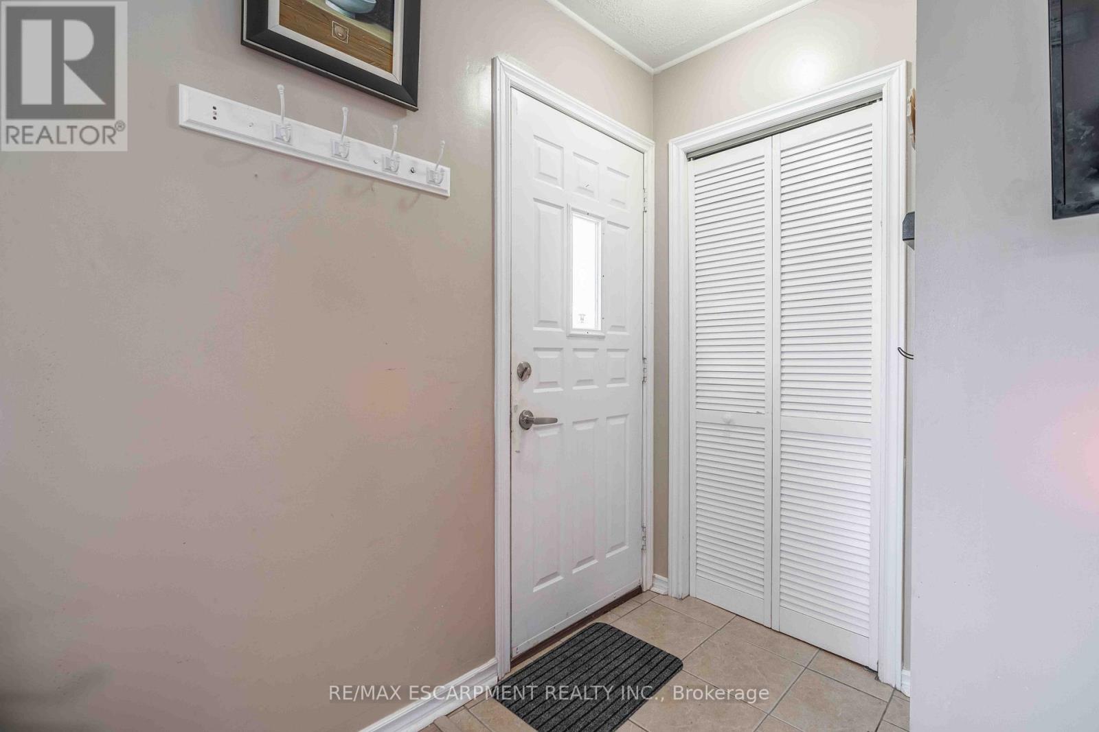 316 Dufferin Street, Fort Erie, Ontario  L2A 2T9 - Photo 6 - X12928732