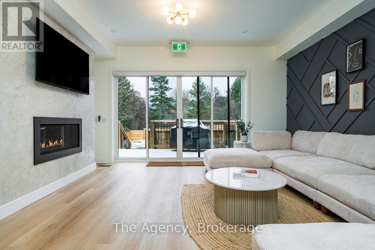 1,2,3 - 145 Kandahar Lane, Blue Mountains, Ontario  L9Y 0N3 - Photo 31 - X12928586