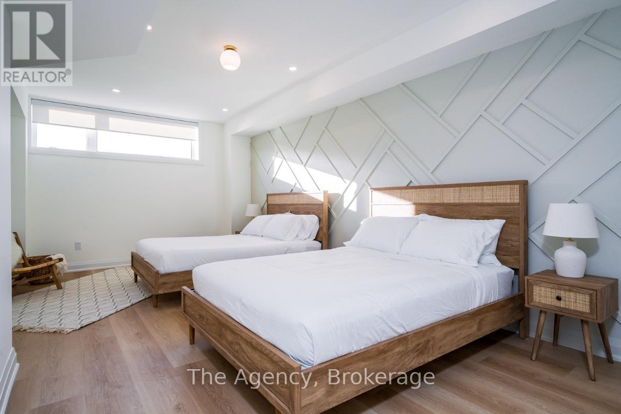 1,2,3 - 145 Kandahar Lane, Blue Mountains, Ontario  L9Y 0N3 - Photo 36 - X12928590