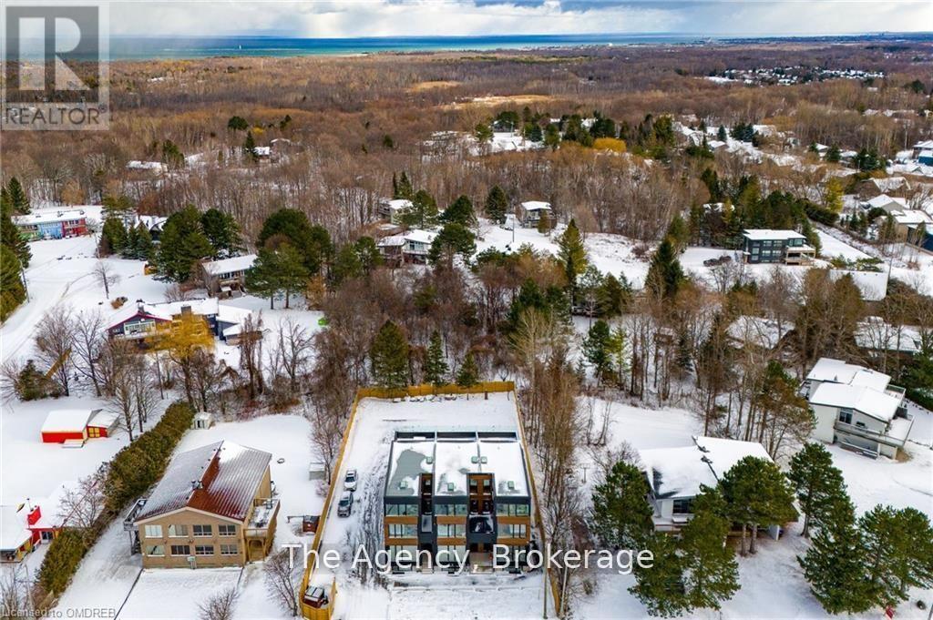 1,2,3 - 145 Kandahar Lane, Blue Mountains, Ontario  L9Y 0N3 - Photo 47 - X12928590