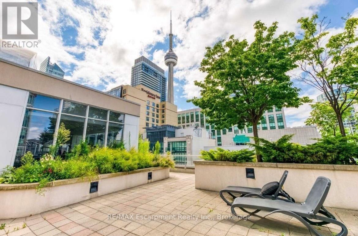 405 - 270 Wellington Street W, Toronto, Ontario  M5V 3P5 - Photo 16 - C12928324