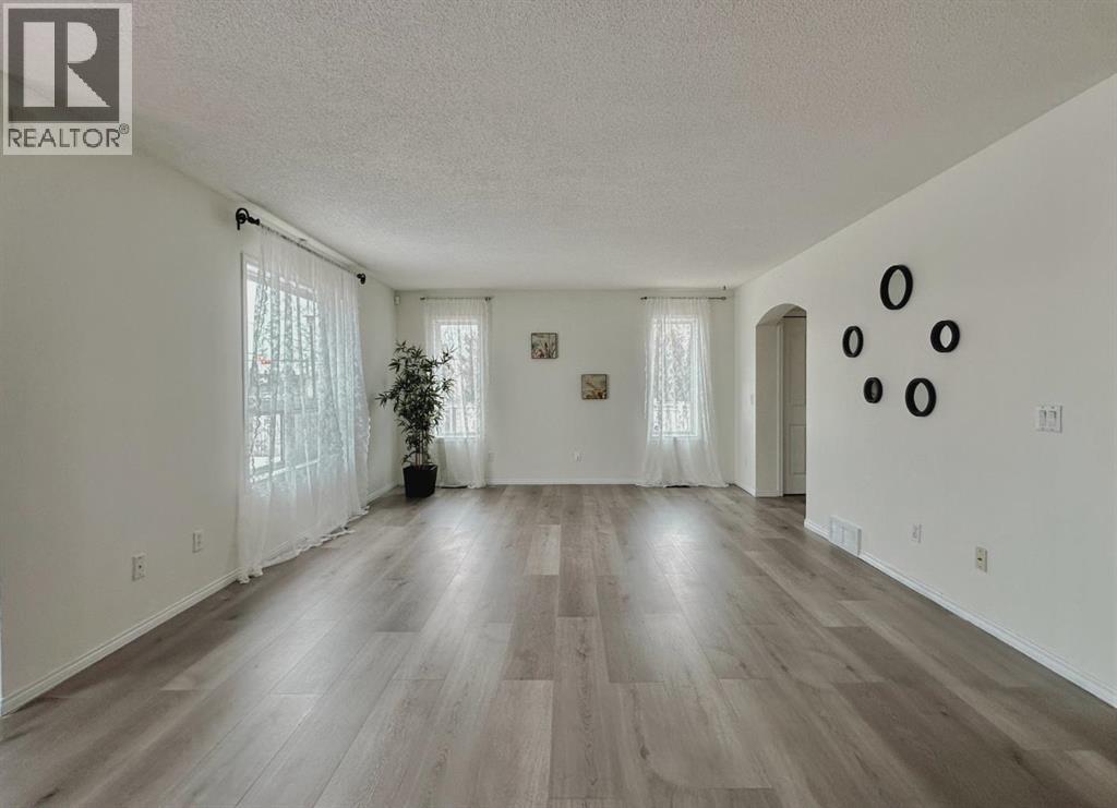 139 Bridlewood Circle Sw, Calgary, Alberta  T2Y 3L1 - Photo 6 - A2292477