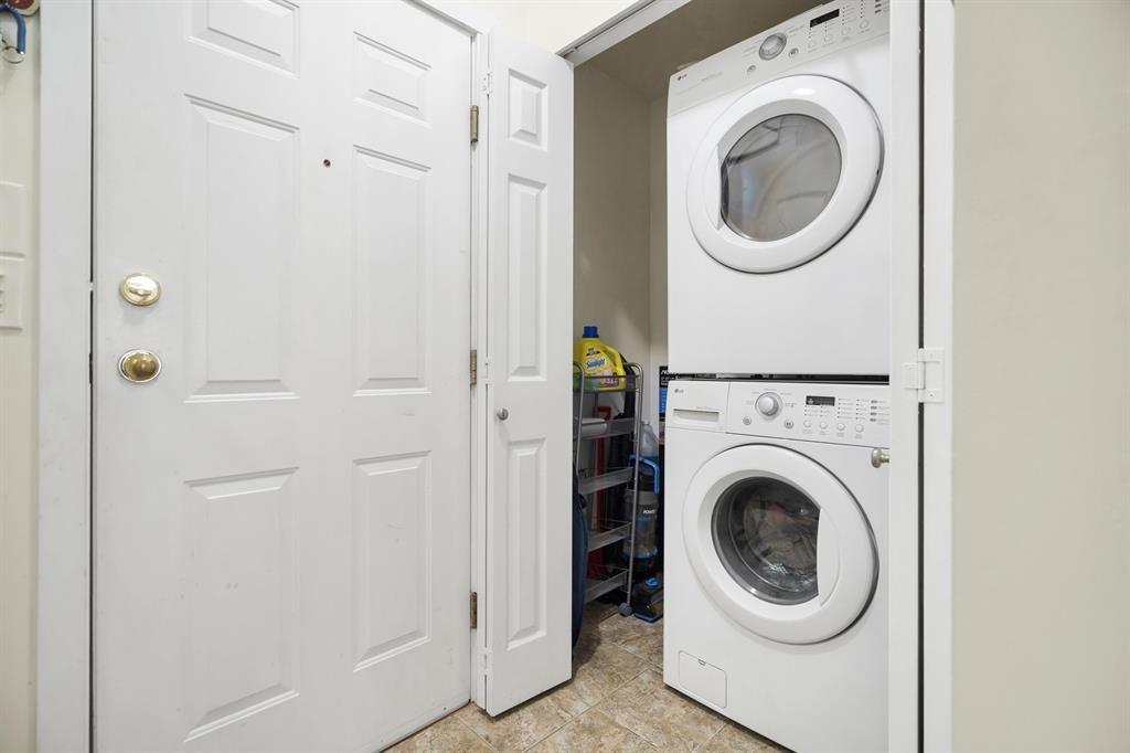 106 10675 138a Street, Surrey, British Columbia V3T 4L2 - Photo 2 - R3103851